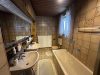 Badezimmer mit Wanne und Dusche (Anbau)